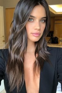 Sara Sampaio - Modella Portoghese Famosa