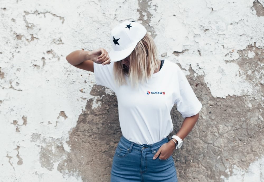 t-shirt-con-logo-personalizzata